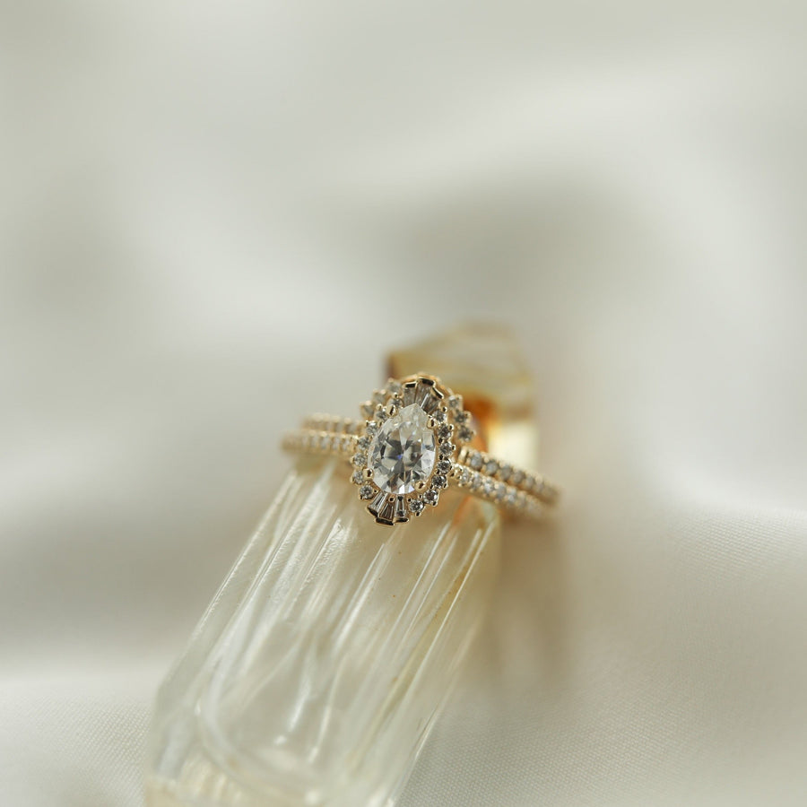 0.69-1.33 CT Pear Cut Halo & Pave Moissanite Bridal Ring Set - Barbara Maison 