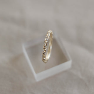 0.1 Twisted Moissanite Wedding Band