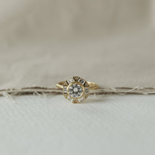 0.88 CT Round Vintage Moissanite Engagement Ring - Barbara Maison 