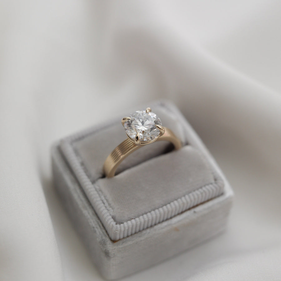 1.0 CT-2.75 CT Round Cut Solitaire Engagement Ring - Barbara Maison 