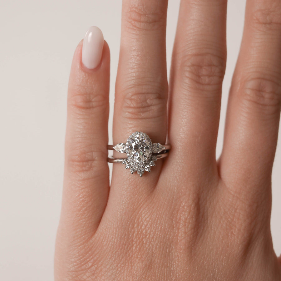 0.15 Stones V-Shaped Moissanite Wedding Band