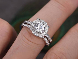 0.75 CT Round Vintage Style Moissanite Bridal Ring Set - Barbara Maison 