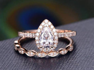 1.0 CT Pear Cut Halo Milgrain Style Moissanite Bridal Ring Set - Barbara Maison 