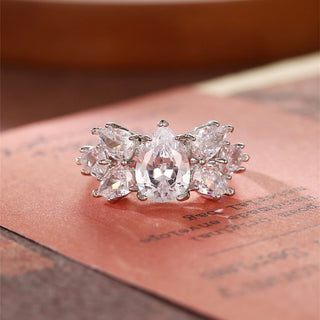 1.0 - 3.0 CT Pear F/VS1 CVD Diamond Cluster Engagement Ring - Barbara Maison 