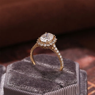 2.50 - 4.50 CT Oval F/VS1 CVD Diamond Halo pave Setting Engagement Ring - Barbara Maison 