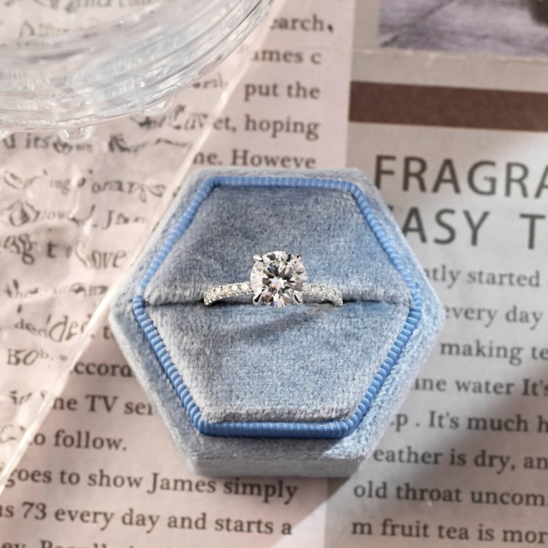 Popular E-VS1, 3 carat Round Diamond | 3.01 Carat lab grown IGI Certified Popular E-VS1, 3 carat Round Diamond | 3.01 Carat lab grown IGI Certified