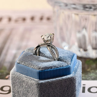 1.0-3.0 CT Round F/VS1 CVD Diamond Unique Setting Engagement Ring - Barbara Maison 