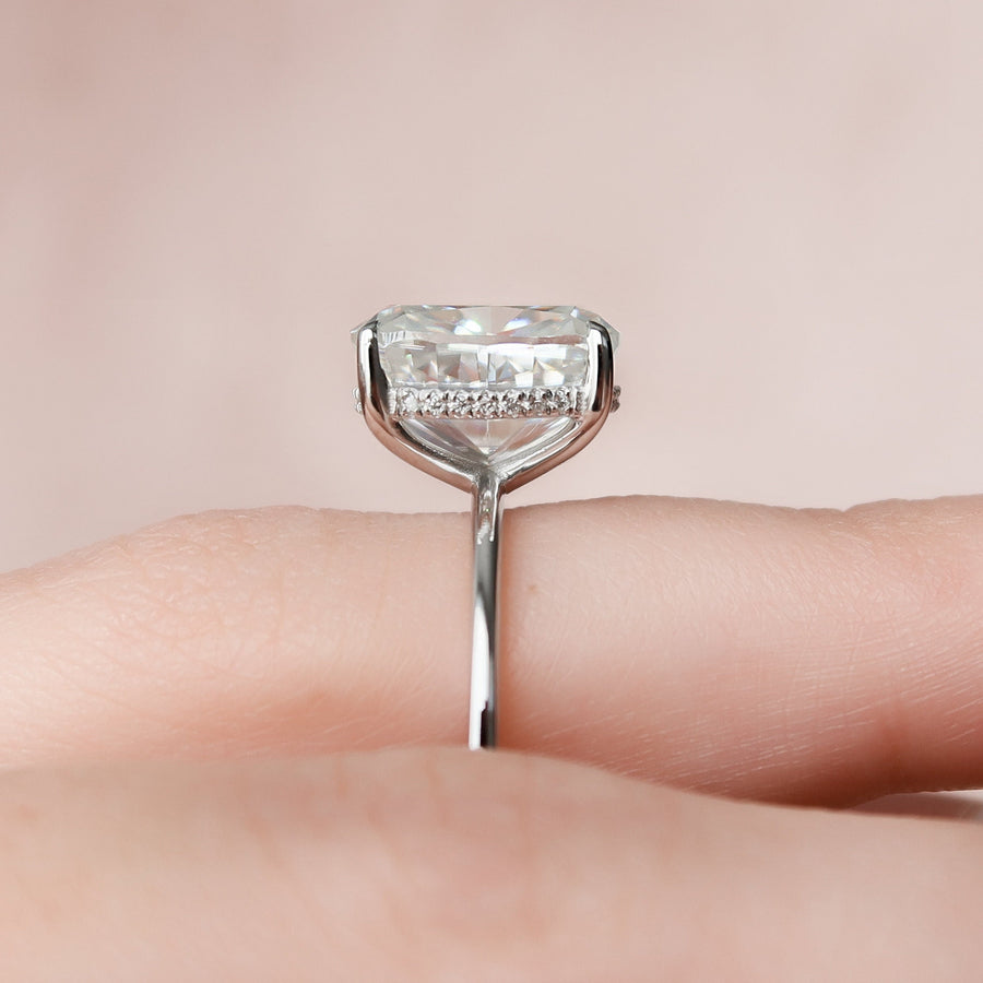 6.0 CT Cushion Cut Solitaire Solitaire Moissanite Engagement Ring - Barbara Maison 