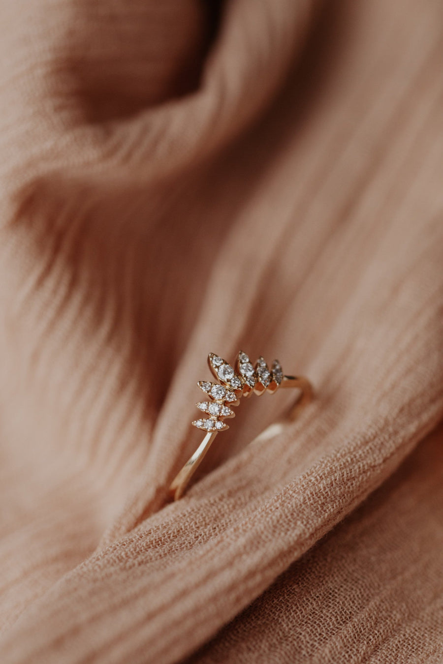 Marquise Swirl CVD EF/VVS Diamond Wedding Band