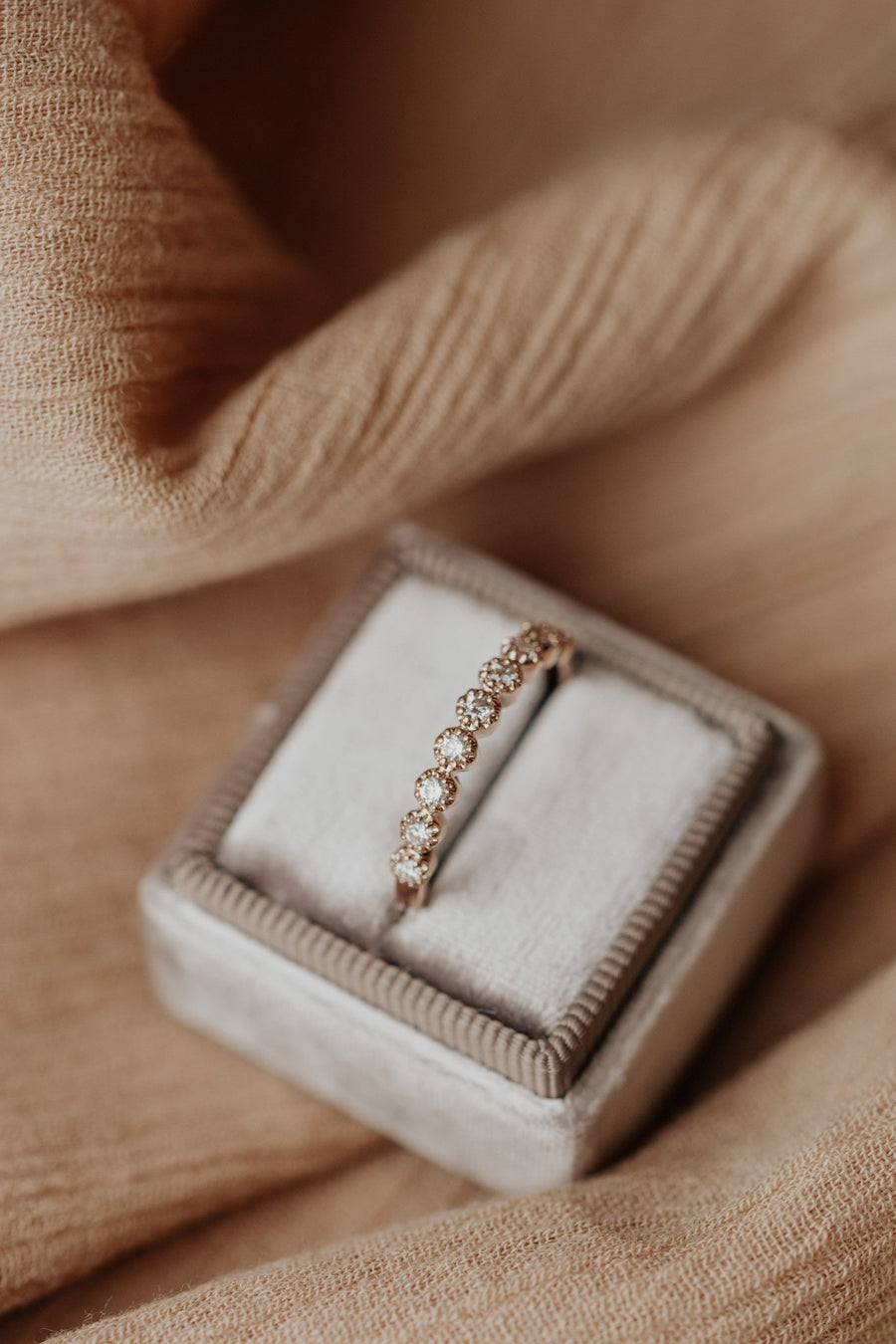 0.25 CT Round Stones Beaded Prongs Wedding Band